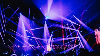 MISIA 'Yoru o Wataru Tori' ат жаңы синглин тур башталышында чыгарды