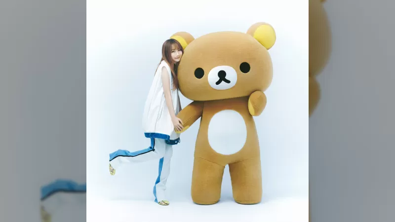 નવા 'રિલાક્કુમા' એનિમે માટે લીલાસ ઇકુટા થીમ સોંગ અને નૃત્ય પ્રદાન કરે છે