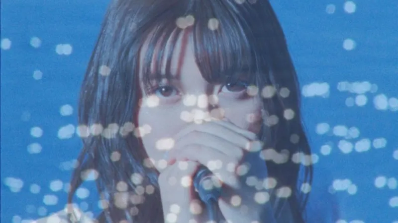 Ipinakilala ni Adieu ang Music Video ng 'Blue Hour', Naglabas ng Bagong Single