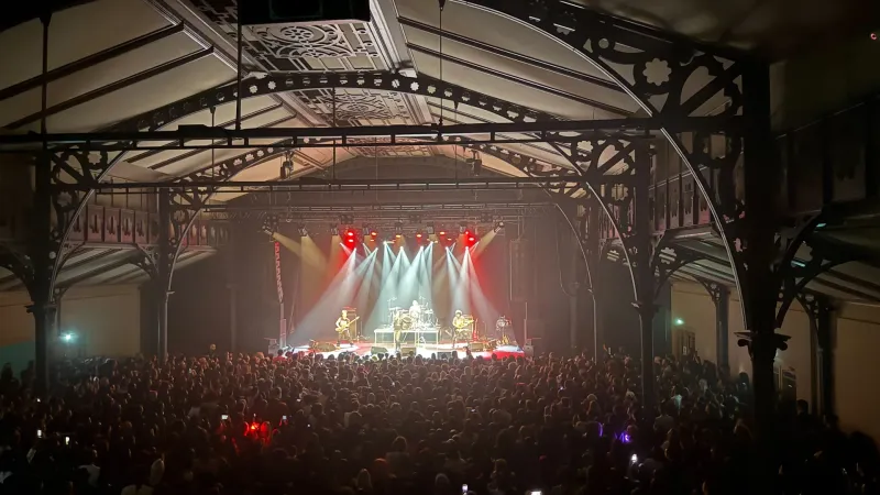 Anna Tsuchiya Încheie Turneul Mondial 2026 cu un Concert Sold-Out la Paris