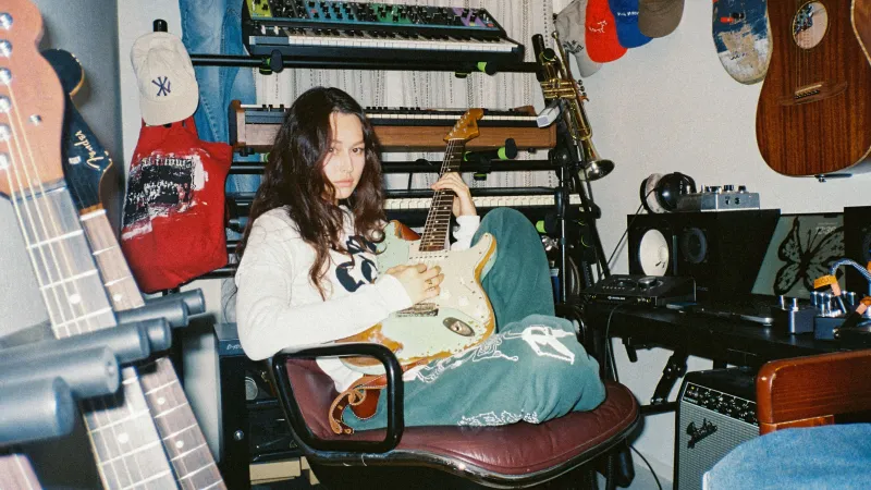 REJAY kündigt globale Single 'bed' an, produziert von luvs hinata miyake