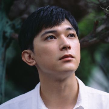 偉生人