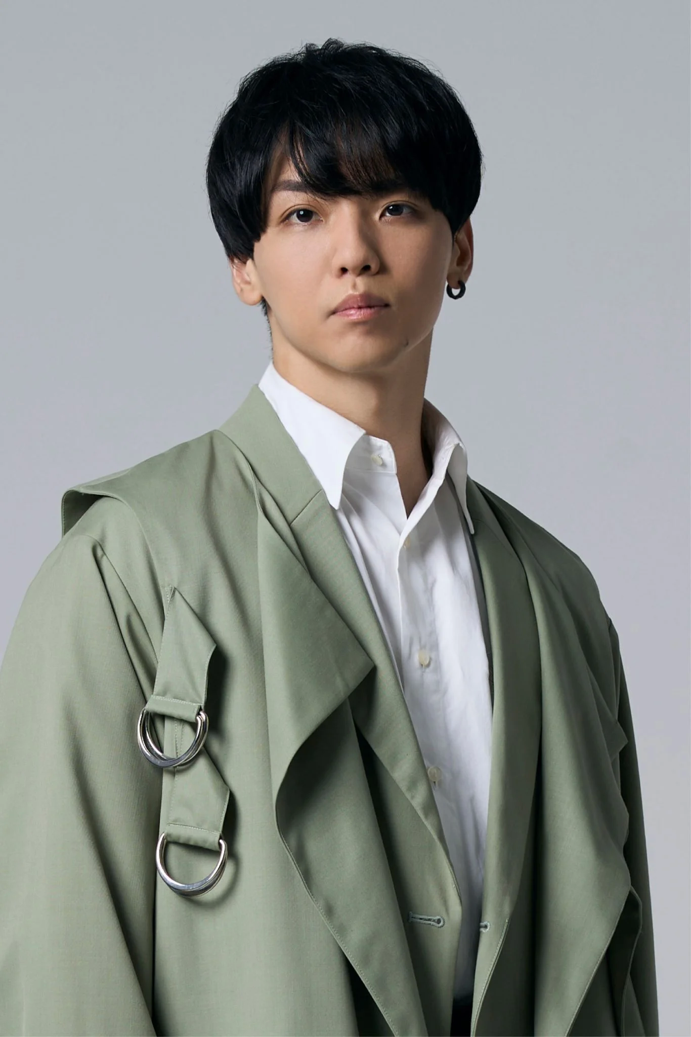 tussy во зелено палто