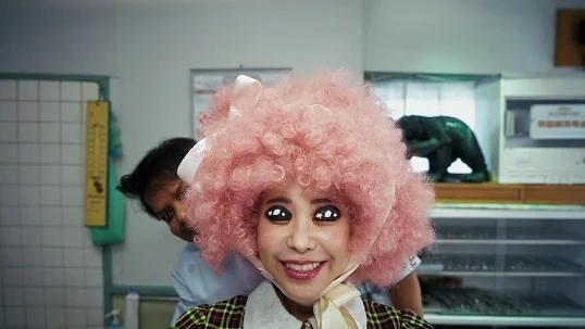 Кызыл чач алдырып, куурчак сыяктуу мейкип кийген Kasukonnnnnneu