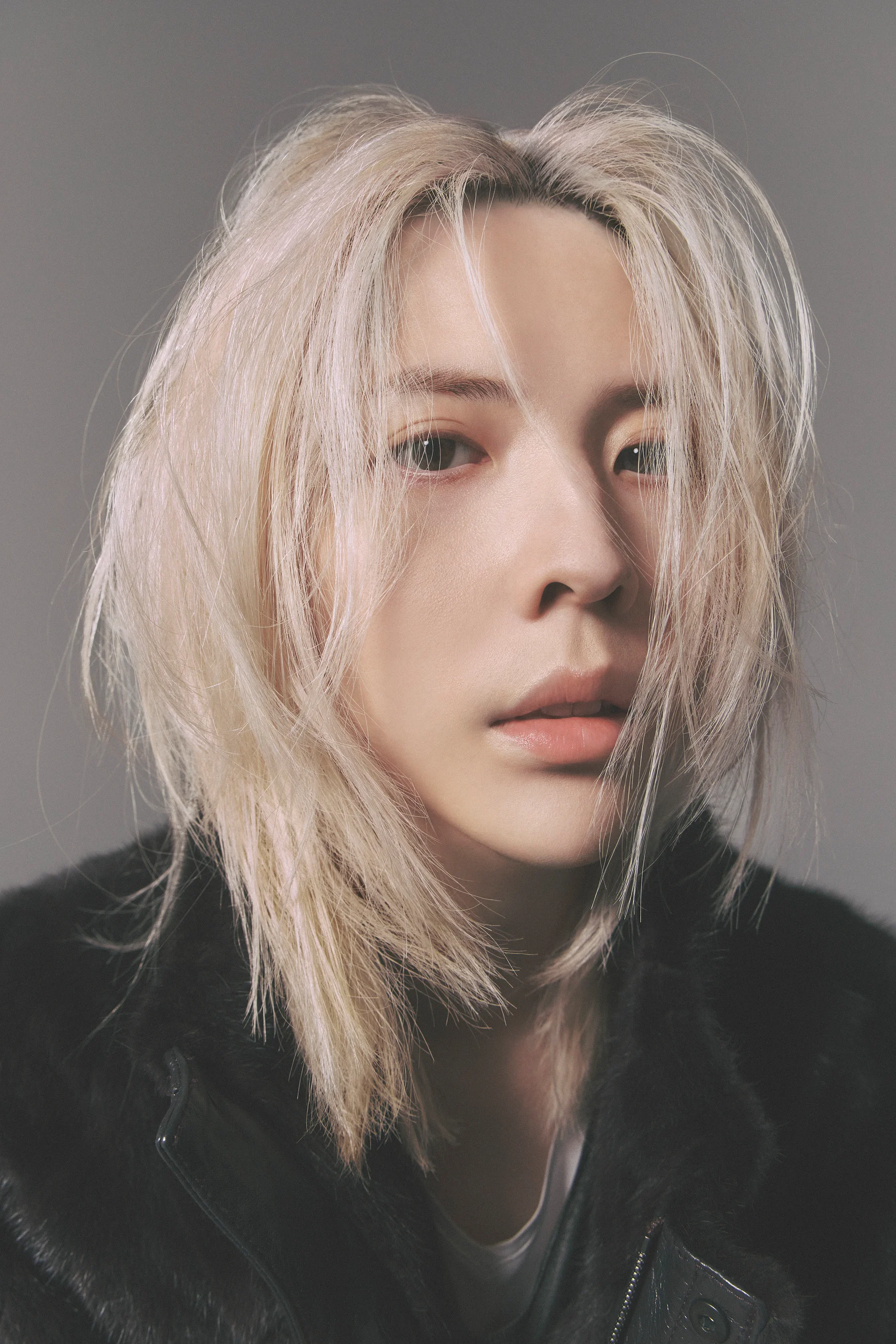 BANVOX veshur me xhaketë të zezë