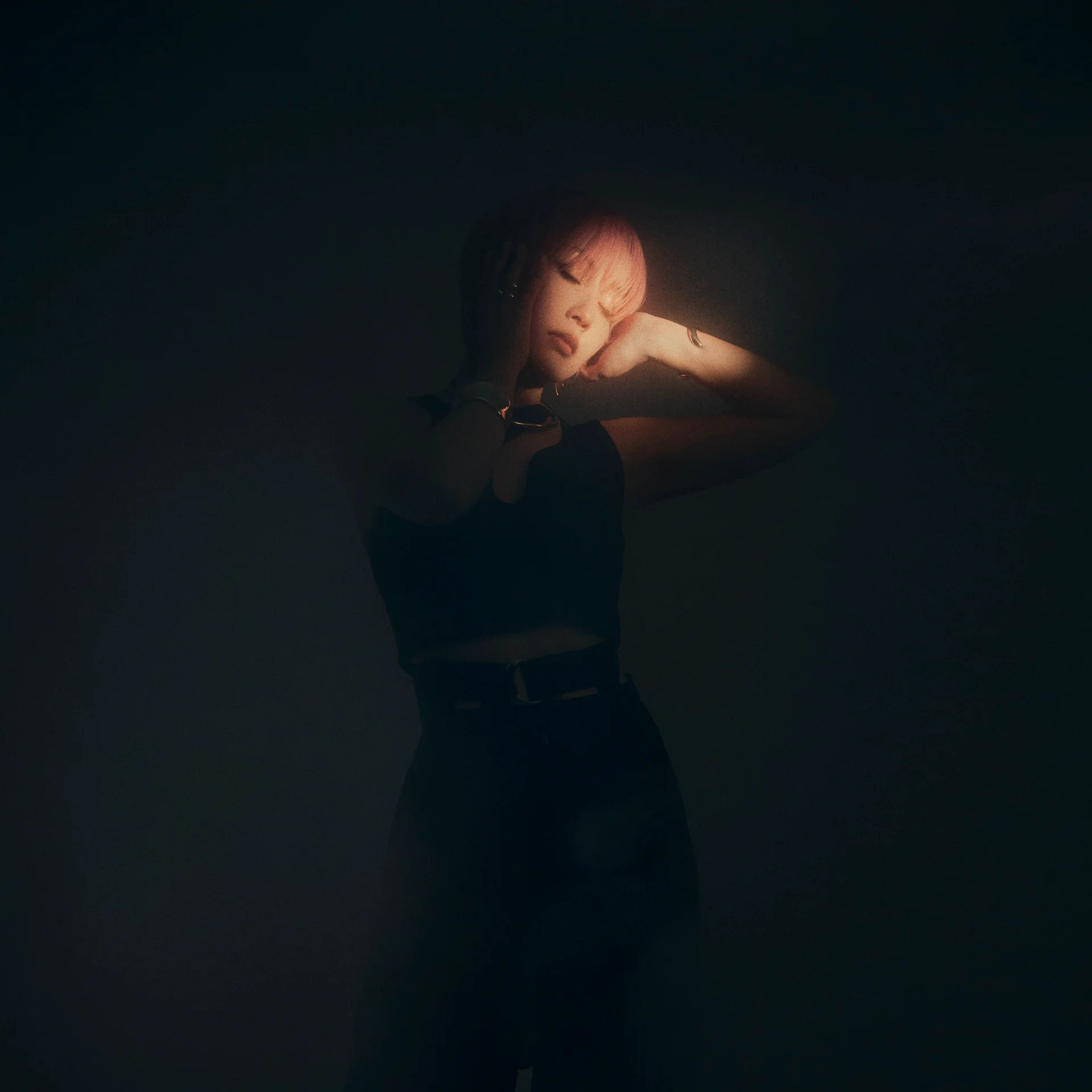 Nao Yoshioka en silueta